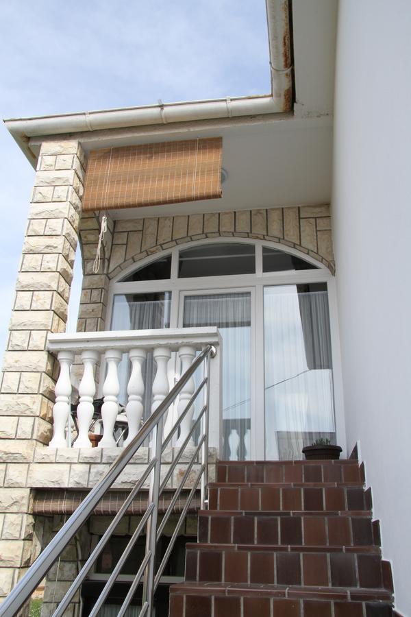 Apartment Paula With Private Jacuzzi And Parking- Near The Beach Zadar Buitenkant foto