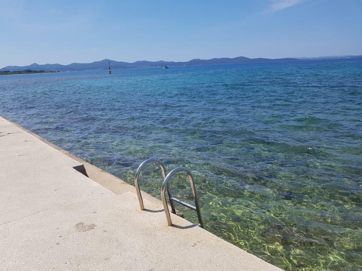 Apartment Paula With Private Jacuzzi And Parking- Near The Beach Zadar Buitenkant foto