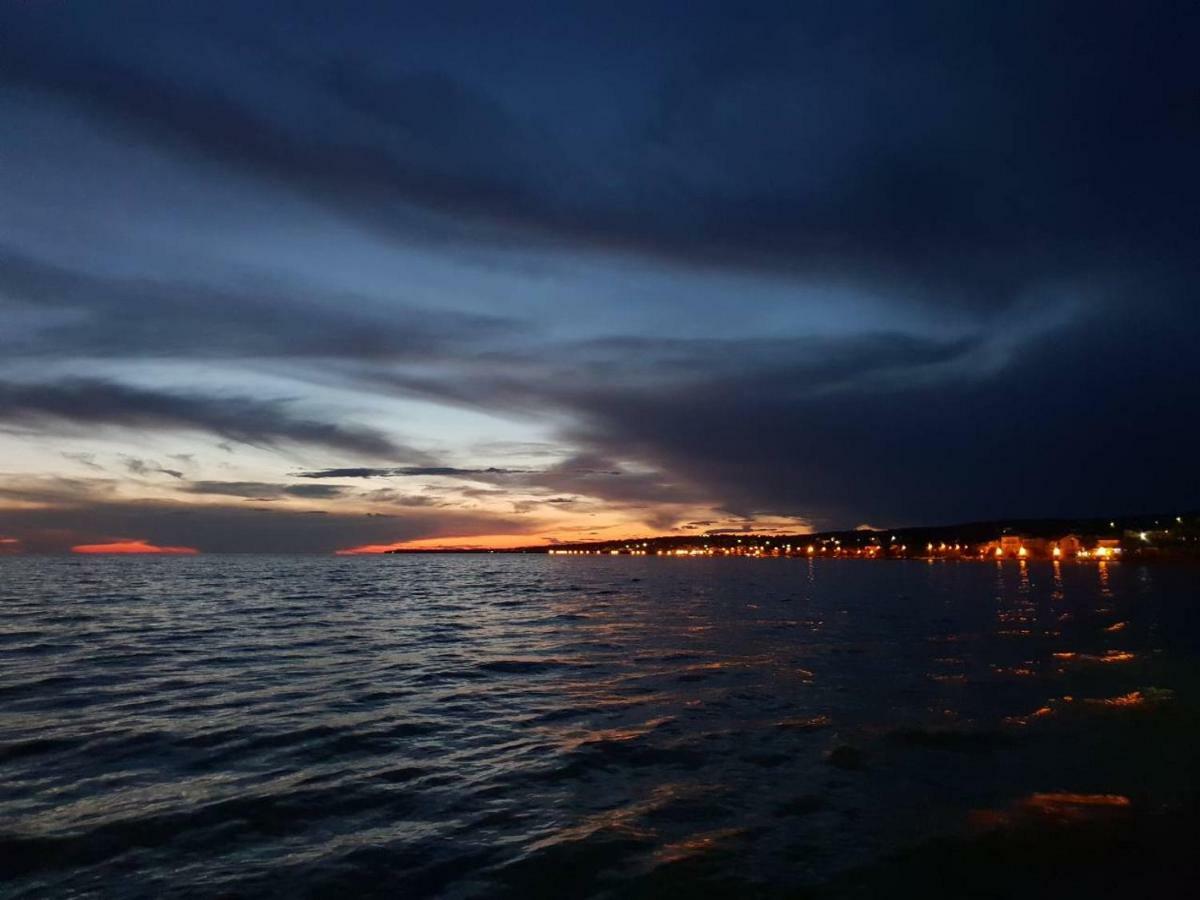Apartment Paula With Private Jacuzzi And Parking- Near The Beach Zadar Buitenkant foto